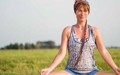 Yoga- en meditatiedocent Isolde Zandee