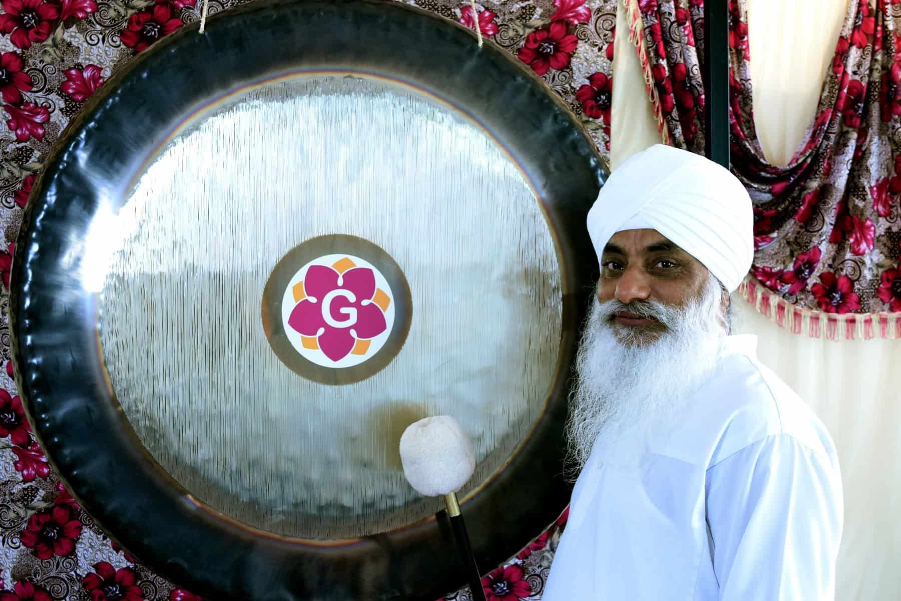 gurbatschan singh kundalini yoga meditatie interview