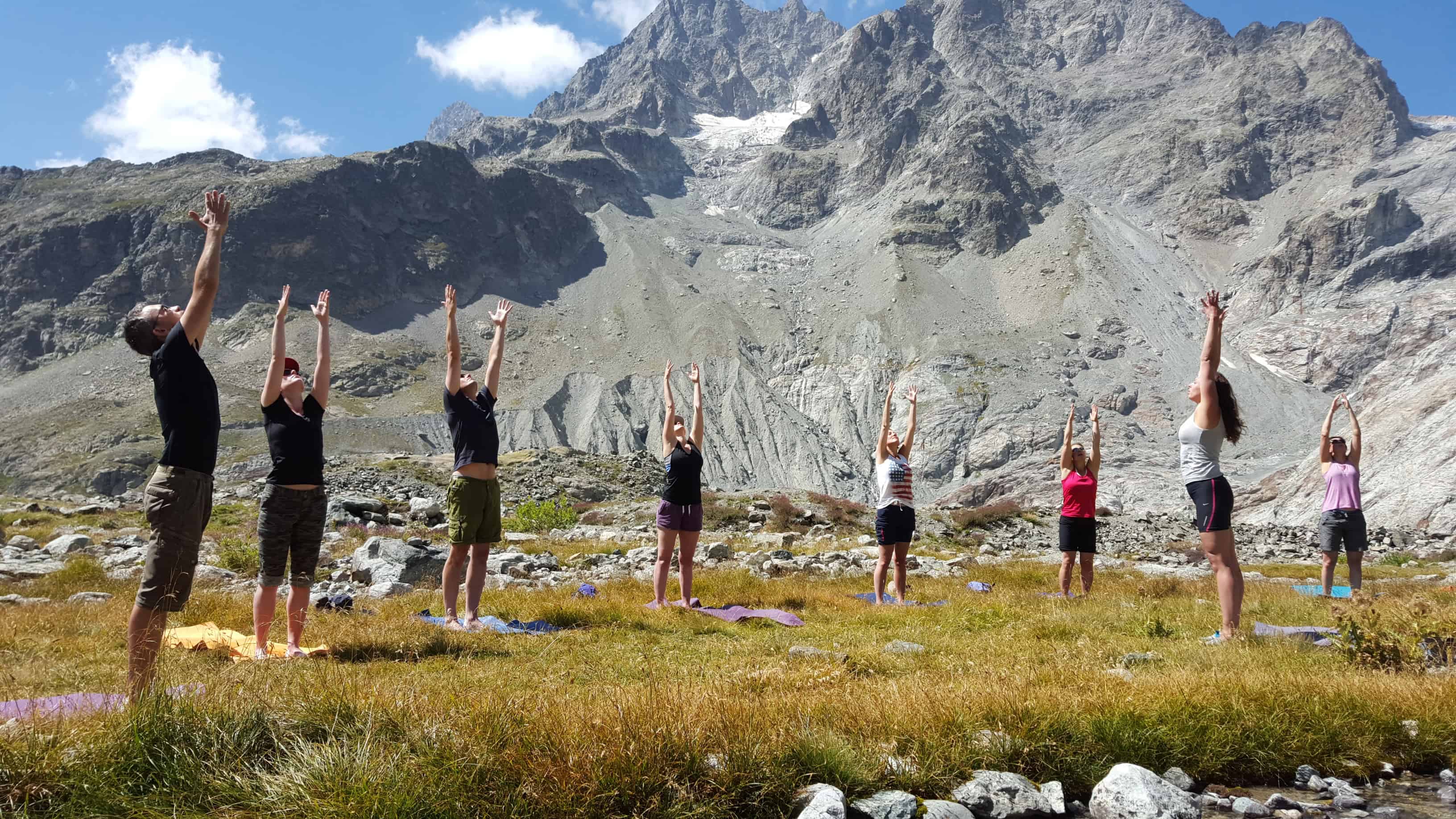 yoga trekking