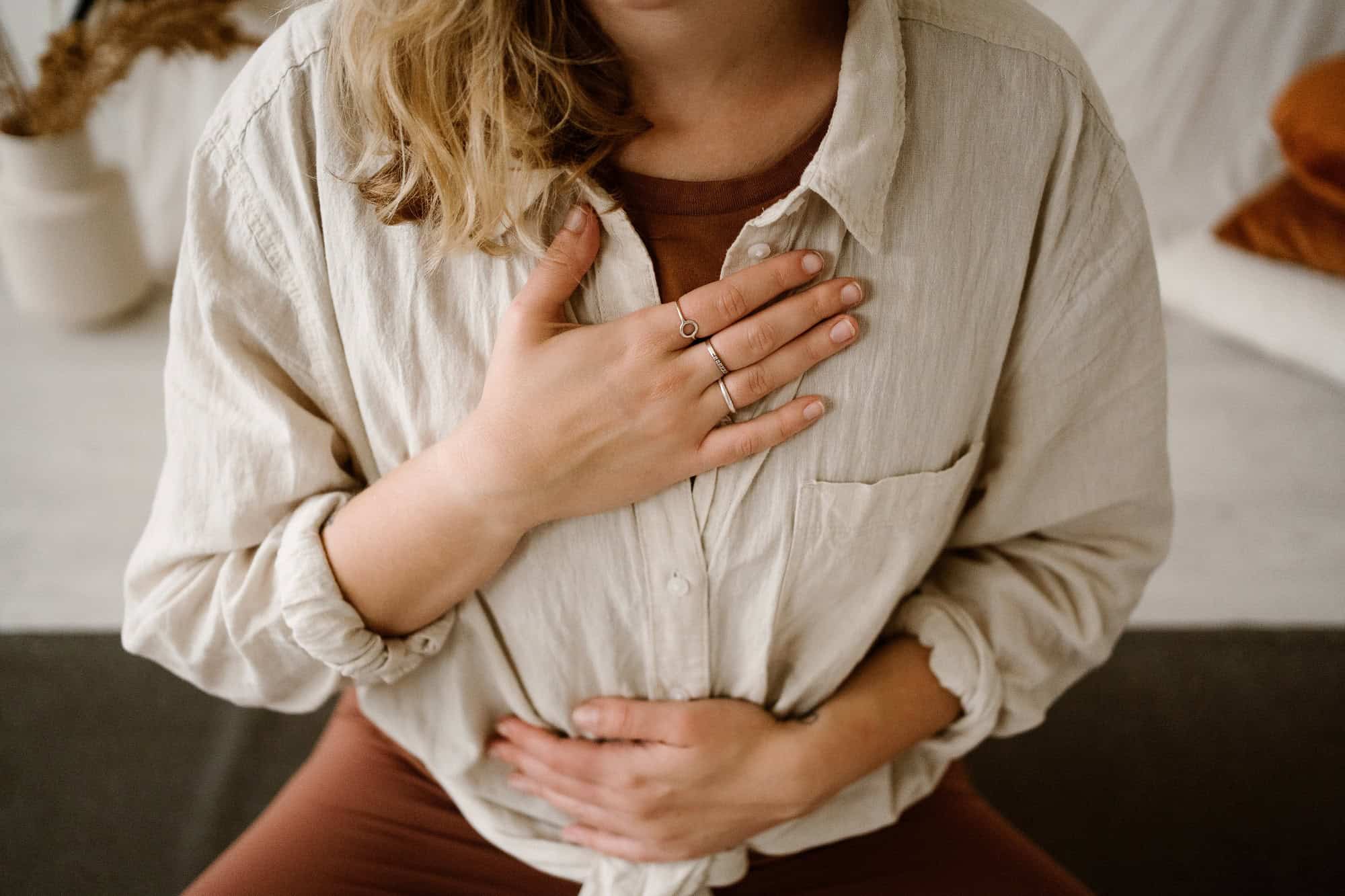 Laura de online yoga juf