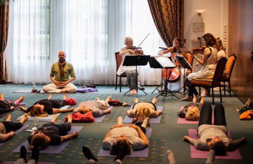 Foto Yoga in Concert: Oranjewoud Festival