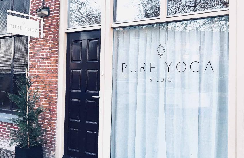 Laagdrempelig kennismaken met yoga bij open dag Pure Yoga Studio