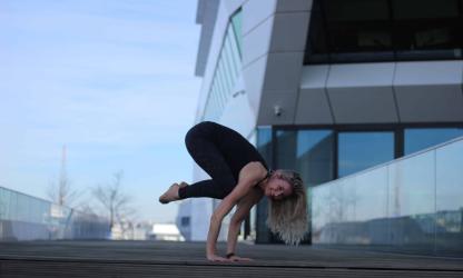 Workshop Arm balance with a beat