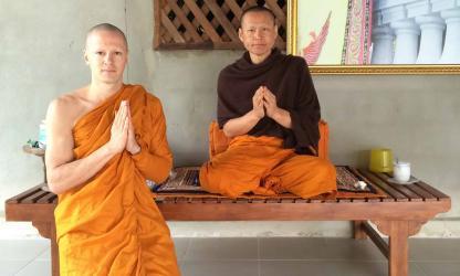 Niels de Stürler Boekwijt en zijn leraar Pra Thanadith