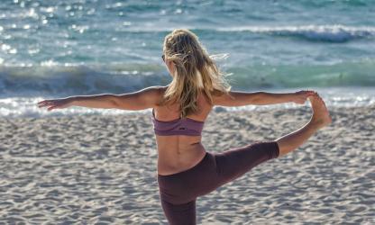 Yoga op het strand